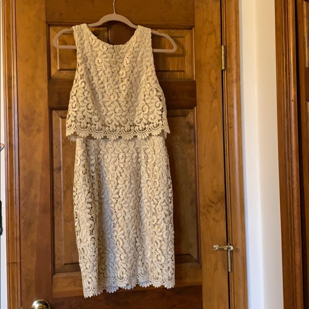 Gorgeous lace Betsy and Adam dress! Classy & sexy